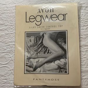VINTAGE PANTYHOSE AVON LEGWEAR-COCOA SZ B -(NEW IN PACKAGE) CONTROL TOP SHEER